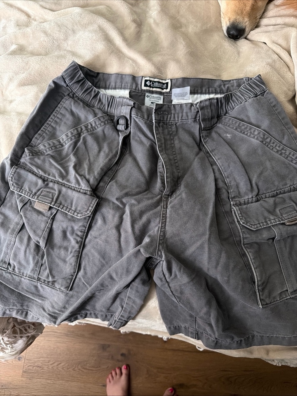 Columbia Men's Charcoal Gray Cargo Shorts